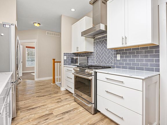 5th image of 4526 Lucca Dr