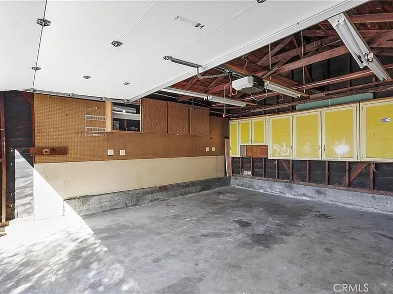 810 N Maria Ave — Photo 21