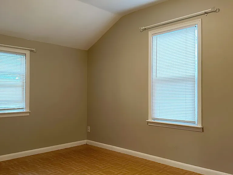 605 Fountain St — Photo 14