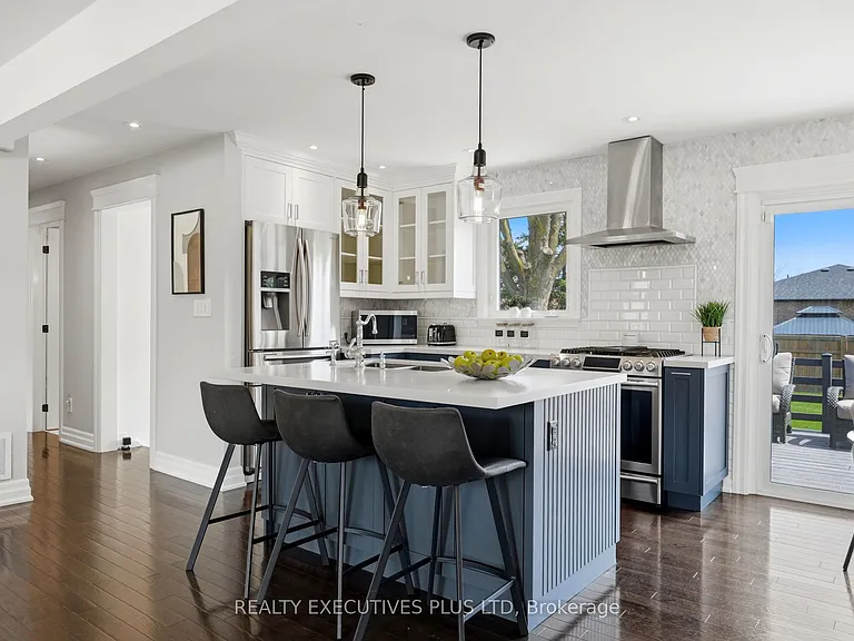 9 Hazelbury Dr — Photo 12