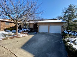 4414 Havenwood Dr, Decatur, IL 62526