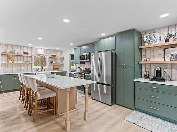 5th image of 4594 Barcroft Way