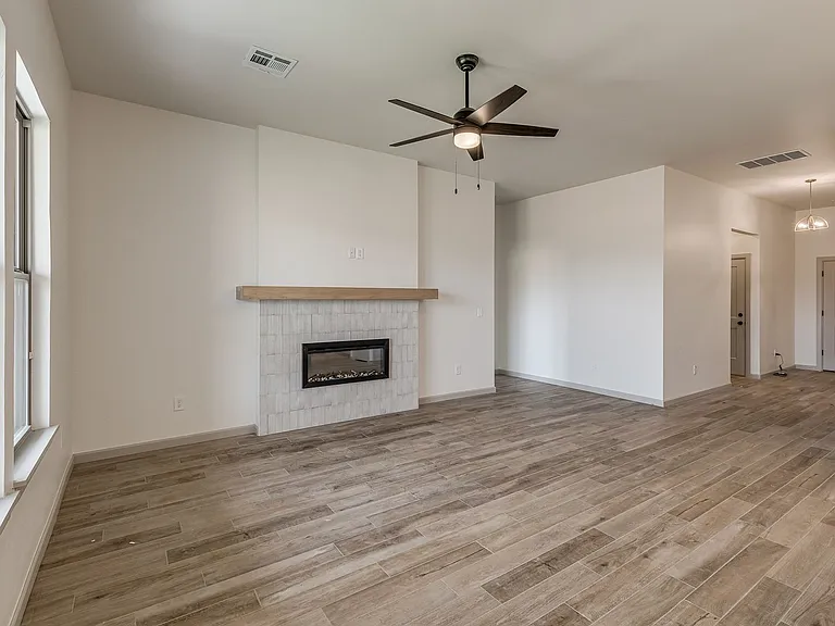 1103 Wisteria Way — Photo 33
