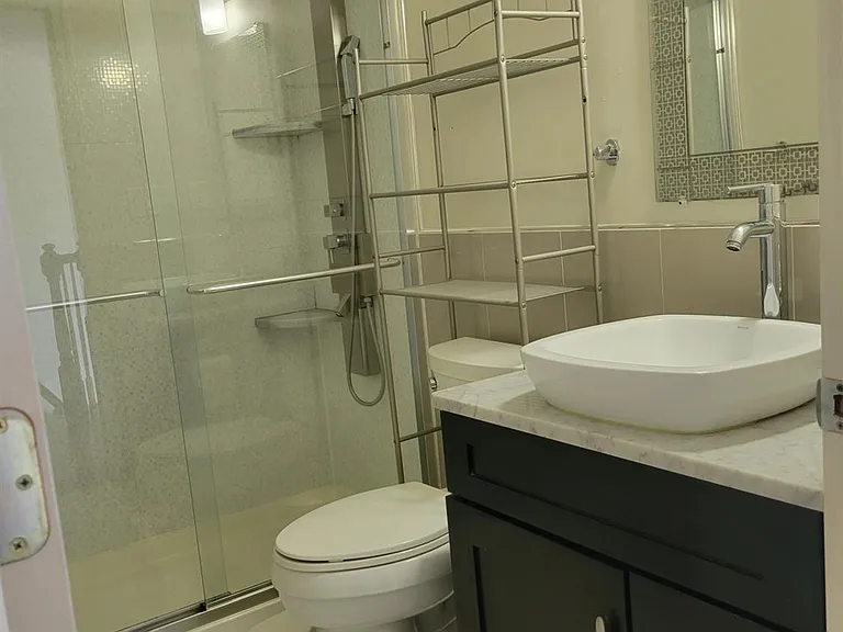 13 Airdale Dr — Photo 12