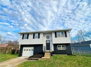 106 Valley Bnd, Scott Depot, WV 25560