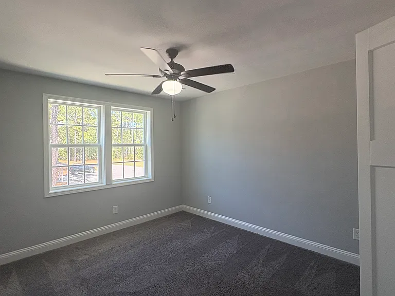 464 Dylan Dr — Photo 5