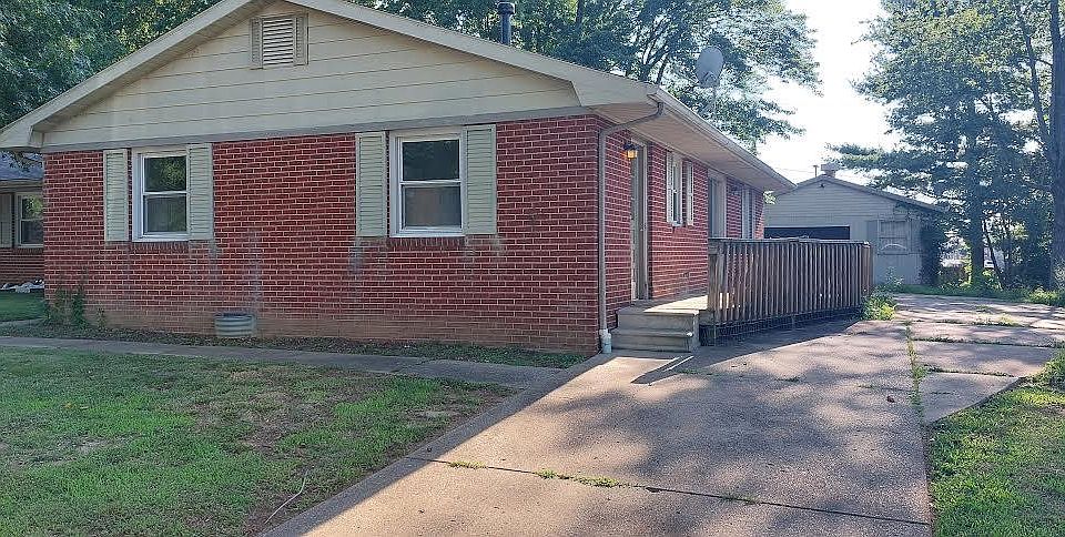 1st image of 4055 S Pine Dr #A