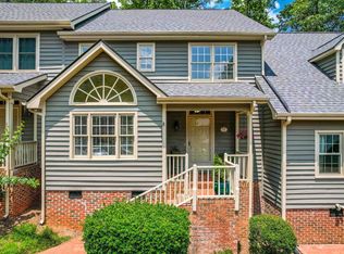 111 Loch Bend Ln, Cary, NC 27518