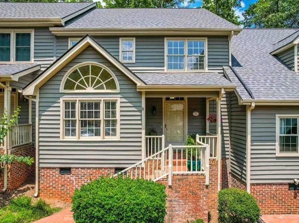 111 Loch Bend Ln, Cary, NC 27518