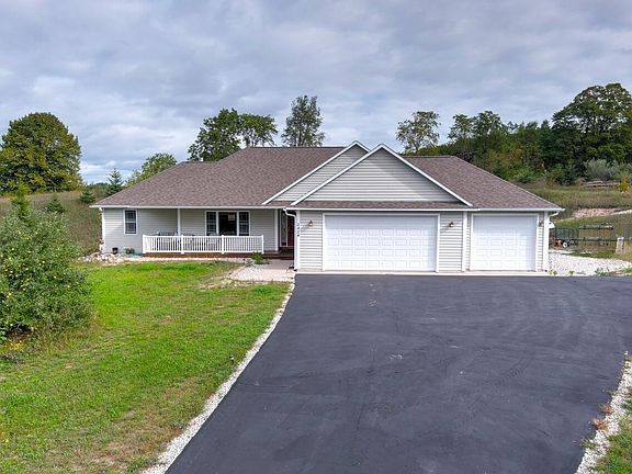 2nd image of 2424 Tyler Hills Dr