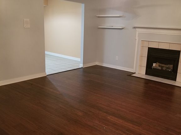 4th image of 1420 Clooney Ln