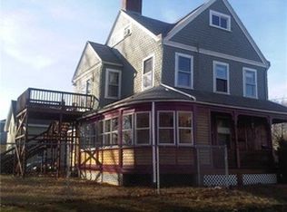 136 Auburn St, Cranston, RI 02910