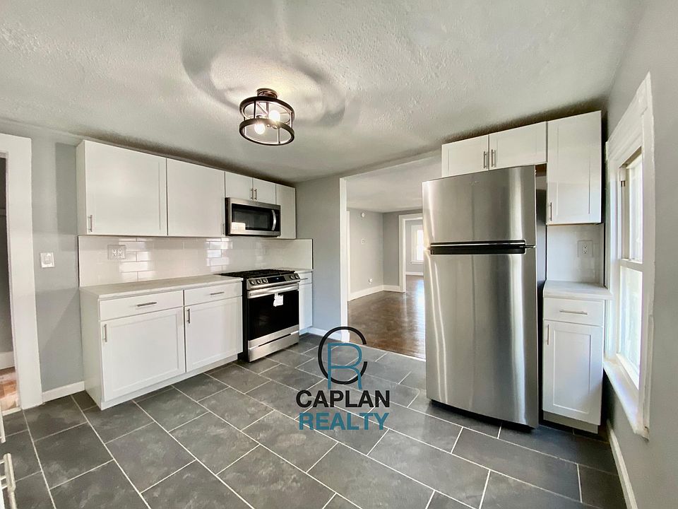 1st image of 840 Congress Ave #3