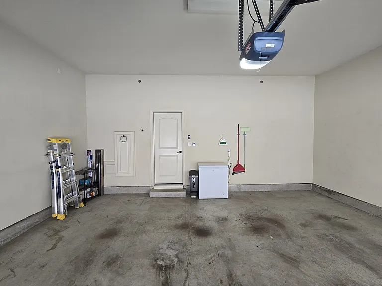 7924 Osborn Pkwy — Photo 63