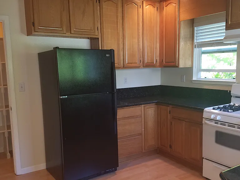 417 Main St — Photo 2
