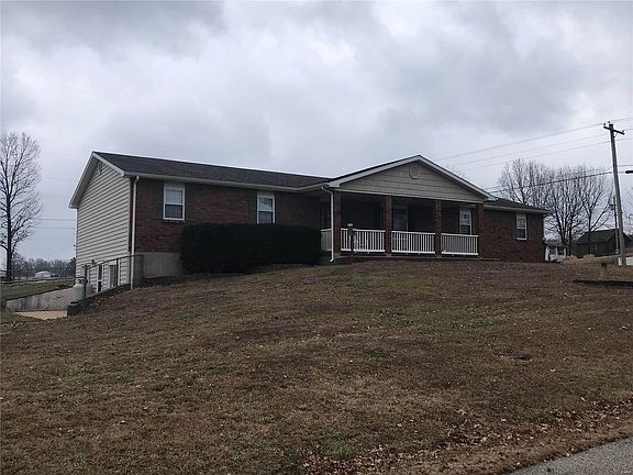 2nd image of 407 Teresa Ln