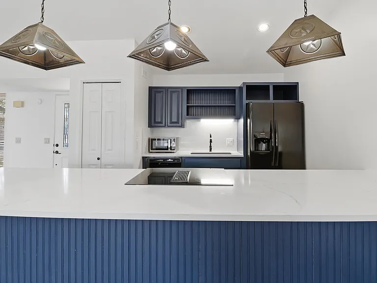 100 Bay Point Dr #3 — Photo 7