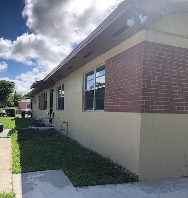 1st image of 11200 NW 5th Ave