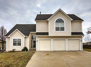 715 Lucille St, Liberty, MO 64068