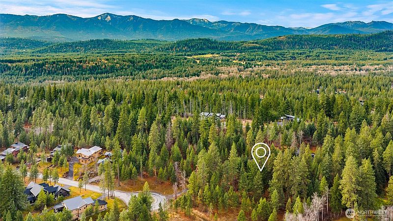 4th image of 24 Old Grove Trail