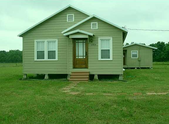 2nd image of 1354 Debaillon Plantation Rd