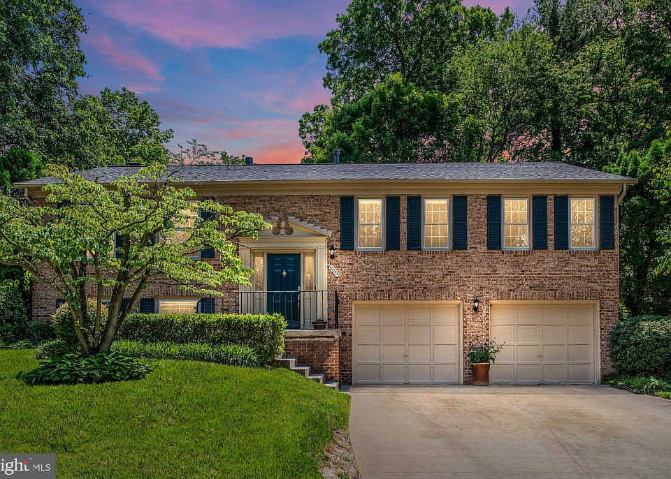 1st image of 10055 Maclura Ct