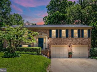 10055 Maclura Ct, Fairfax, VA 22032