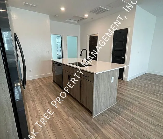 10918 N Honeysuckle Dr — Photo 10