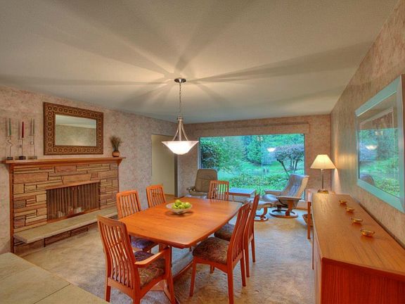 4th image of 416 Riverview Dr NE