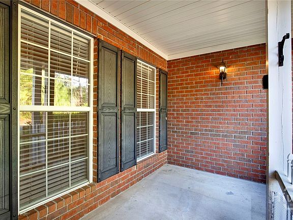 3rd image of 130 Trellis Way