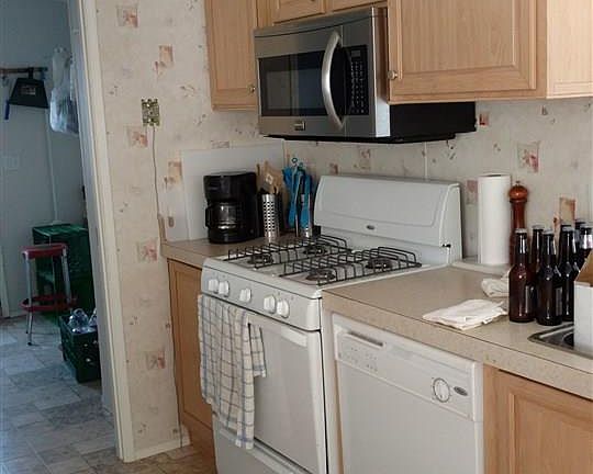 3rd image of 313 N Birch St