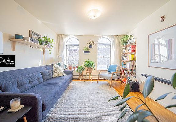 2nd image of 396 Tompkins Ave APT 4A
