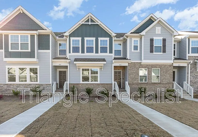 1876 Knights Crest Way — Photo 1