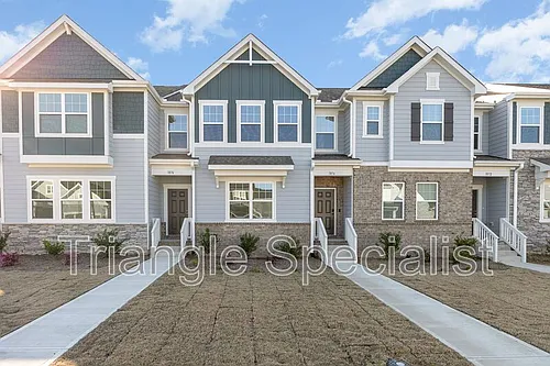 1876 Knights Crest Way Photo 1