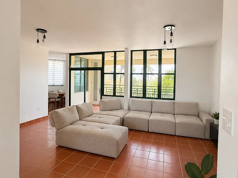 3104 El Dorado Clb — Photo 2