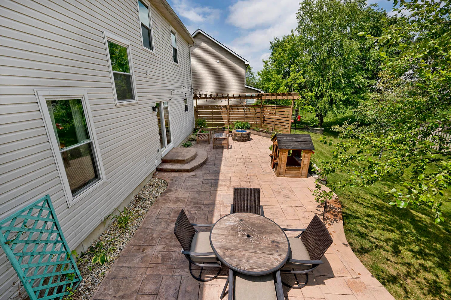 4 bed, 3410 sqft, $2,650 — Photo 3