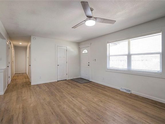 4th image of 16506 Greenwald Ct