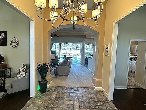 4th image of 1401 Sweet Bay Ct