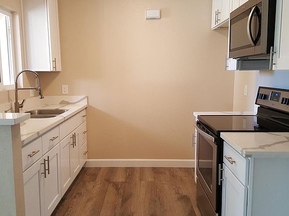 2nd image of 3647 Oak Creek Dr Unit H
