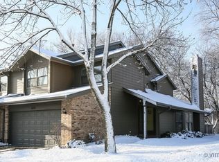 1633 Wildwood Ln, Darien, IL 60561