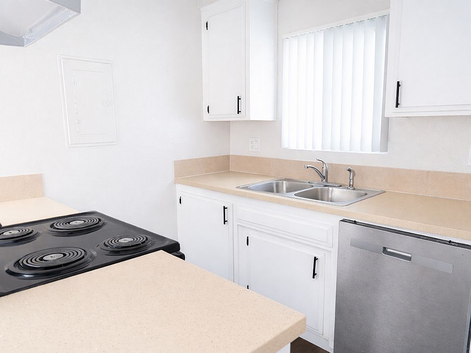 1st image of 325 Stillman Ave APT B