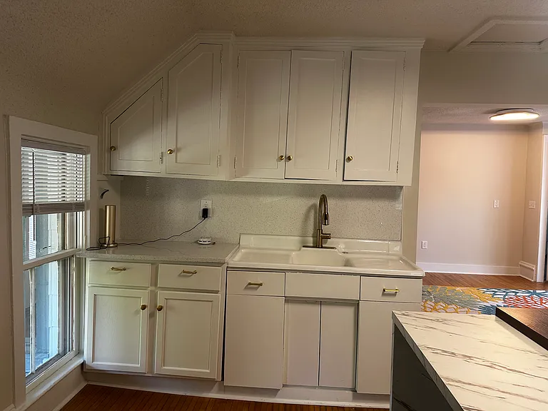 819 W 28th St #2 — Photo 10