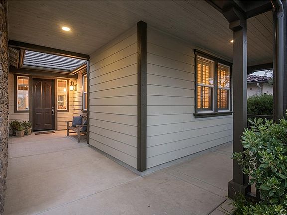 3rd image of 1397 Vicki Ln