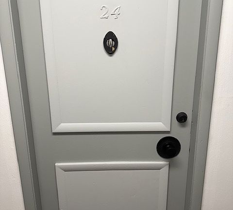 4th image of 3516 Russell Blvd #11c58885f