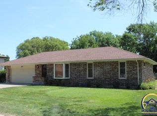 416 S Rice Rd, Silver Lake, KS 66539