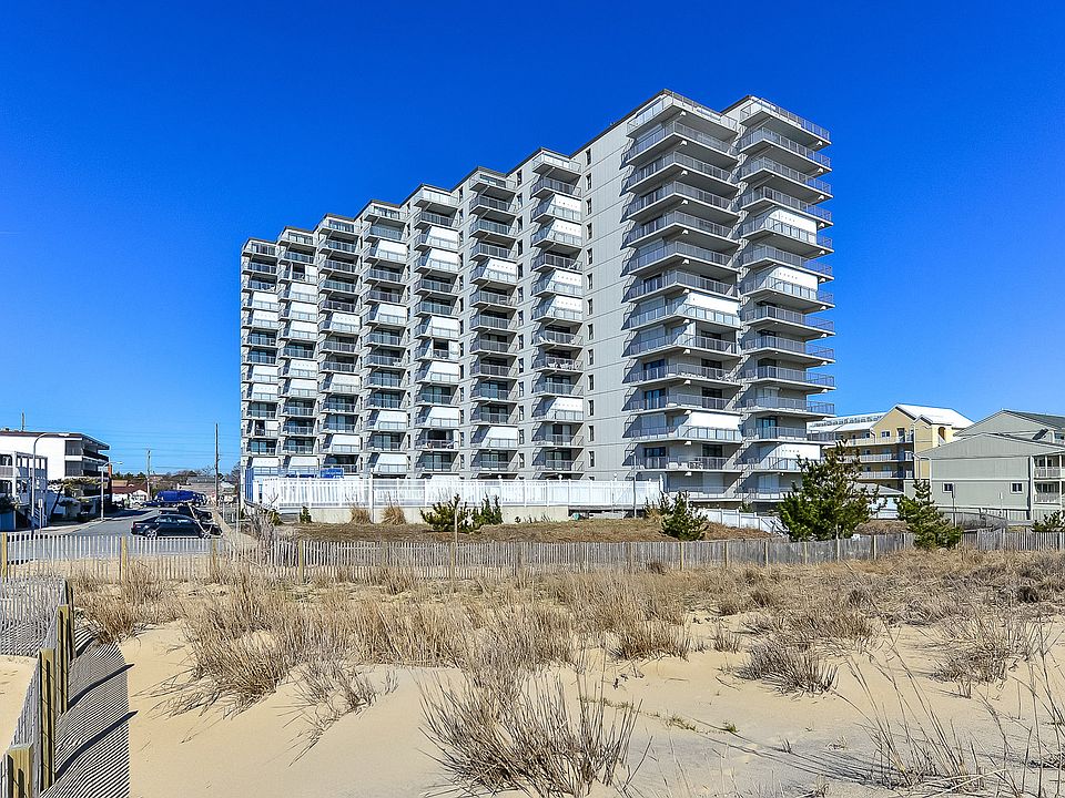 Welcome to 1306 Sea Terrace!