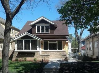 2972 N 41st St, Milwaukee, WI 53210