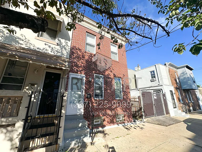 1867 E Wensley St — Photo 22