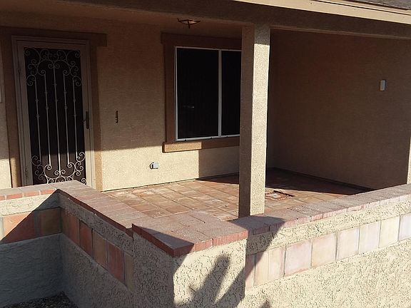 2nd image of 4542 E Arapahoe St