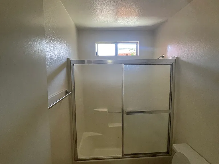 4321 Lennox Blvd #6 — Photo 6